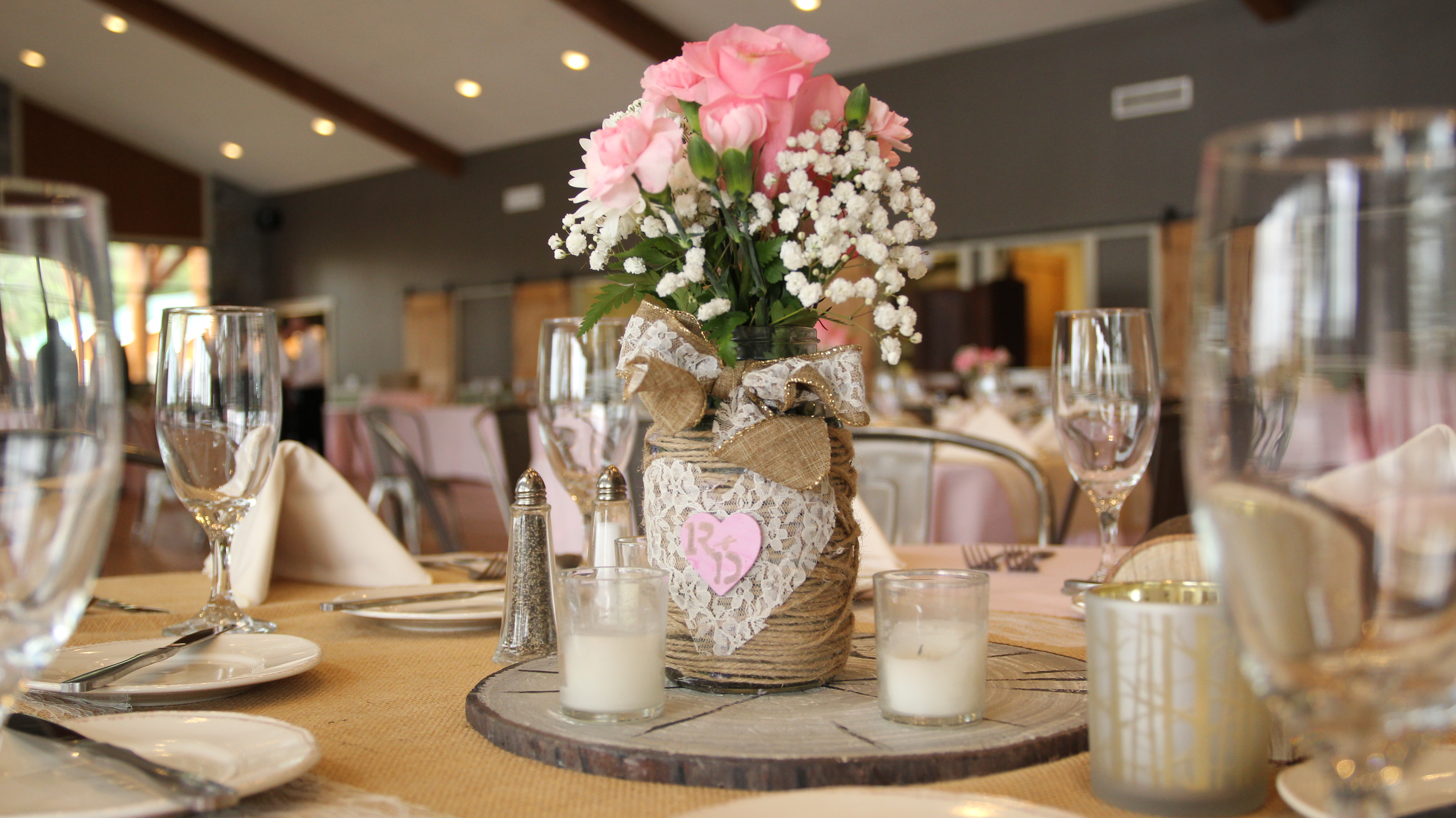 trout lake wedding floral arrangements